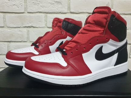 Кроссовки Jordan 1 Retro High Satin Snake Chicago