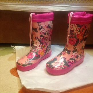 Утеплённые резиновые сапоги для девочки