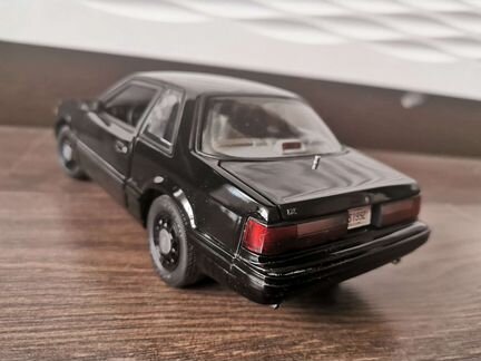 1/18 gmp ford mustang FBI