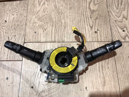 Переключатель подрулевой Outlander XL ASX L200