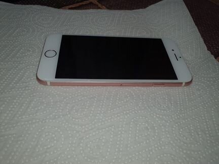 Телефон iPhone 6S