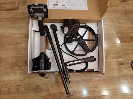 Металлоискатель Minelab Safari