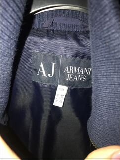 Пуховик Armani Jeans 36 размера