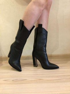 Кожаные казаки, надевала один раз на свадьбу. Очен