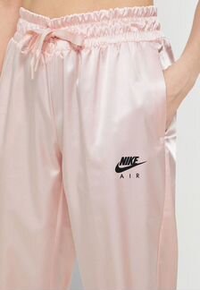 Спортивные штаны Nike женские