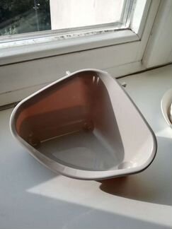 Угловой лоток