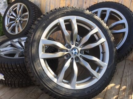 Комплект колес на BMW X5/X6 435 M стиль R20