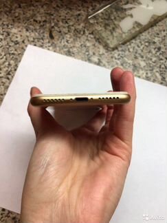 Телефон iPhone 8 64Gb