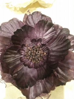 Искусственные цветы -брошки(резинки для волос)