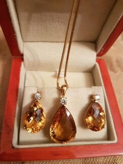Золотые серьги, кулон на цепочке, кольцо